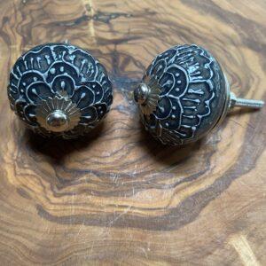 boutons de porte ceramique grand gris fonce 1