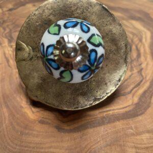 boutons de porte ceramique petit fleurs bleues 2
