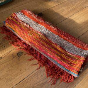 tapis tisse orange 25