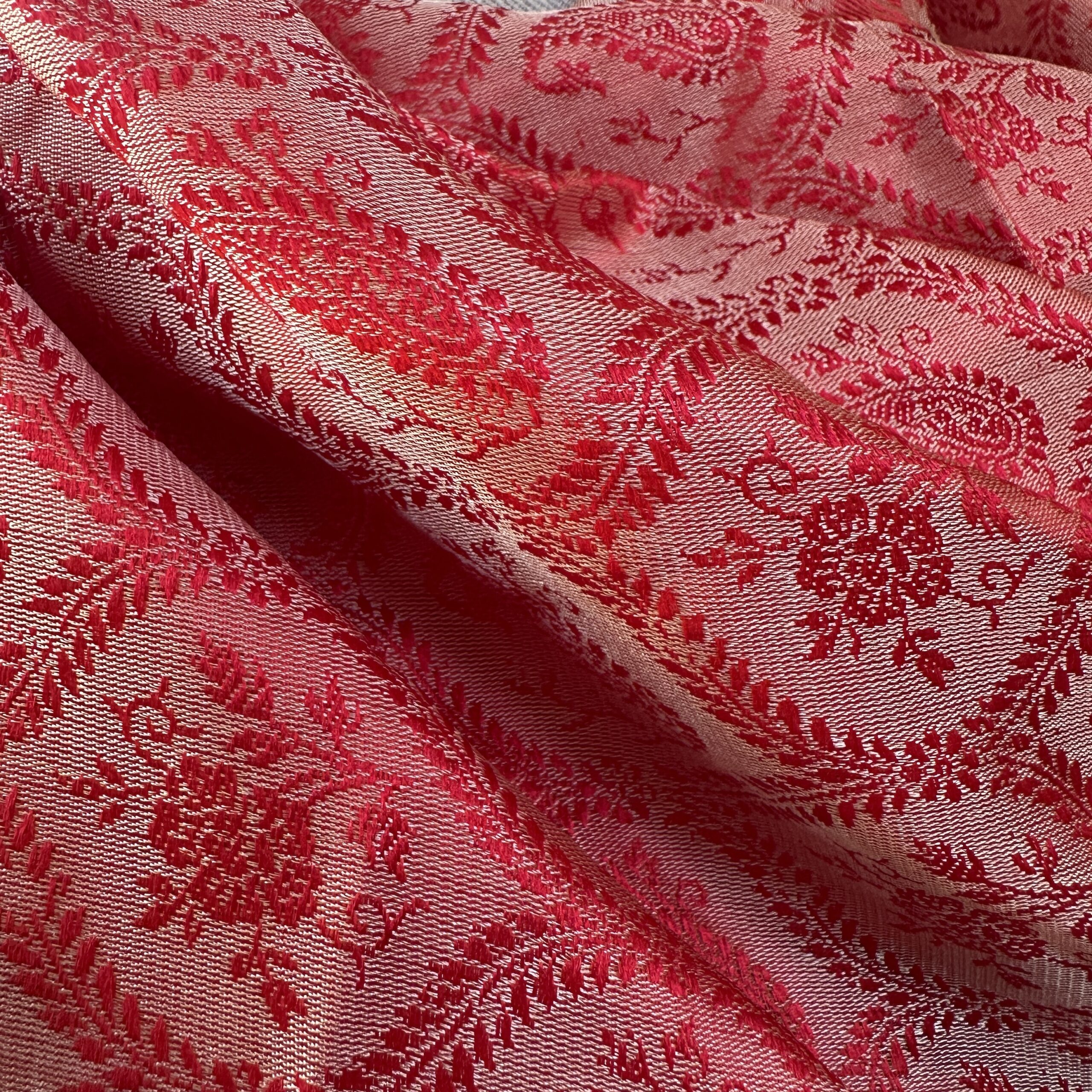 etole soie katan dore rouge 2