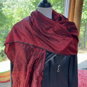 etole soie katan noir rouge 1